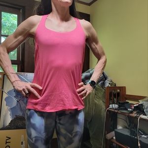 Lululemon size 6 Wild Tank